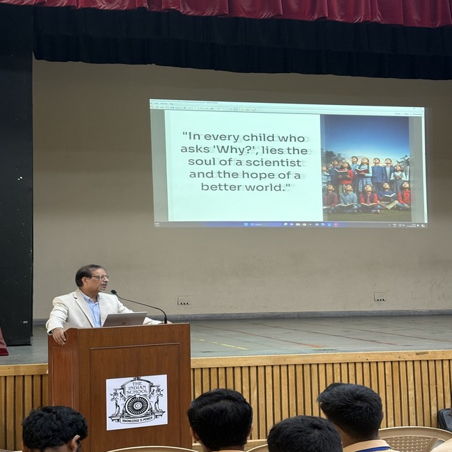 Physics talk by a noted educationist